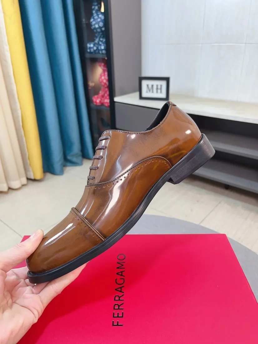 Ex-factory price 560🌸🌸Water dyed cowhide 🆘[Salvatore Ferragamo] Ferragamo’s latest casual business leather shoes for men! Available at counters simultaneously! The fabric is made of specially imported original suede calfskin, and the interior is made of imported water-dyed cowhide. It is absolutely luxurious and leads the fashion trend. Matching code: 38-44 45 customized